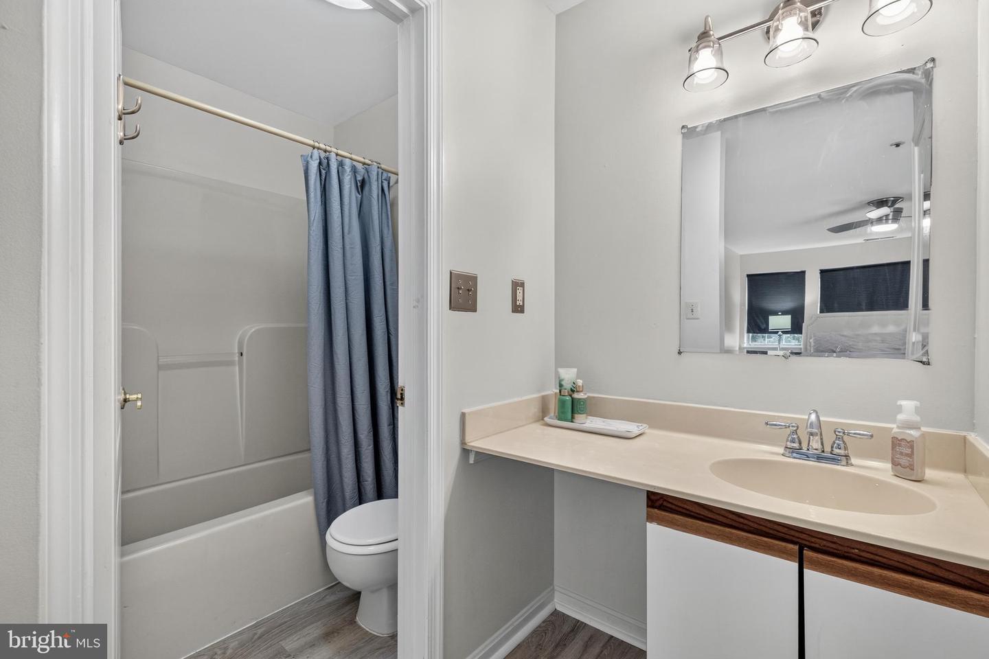 8337 Montgomery Run Rd #D &mdash; Photo 10