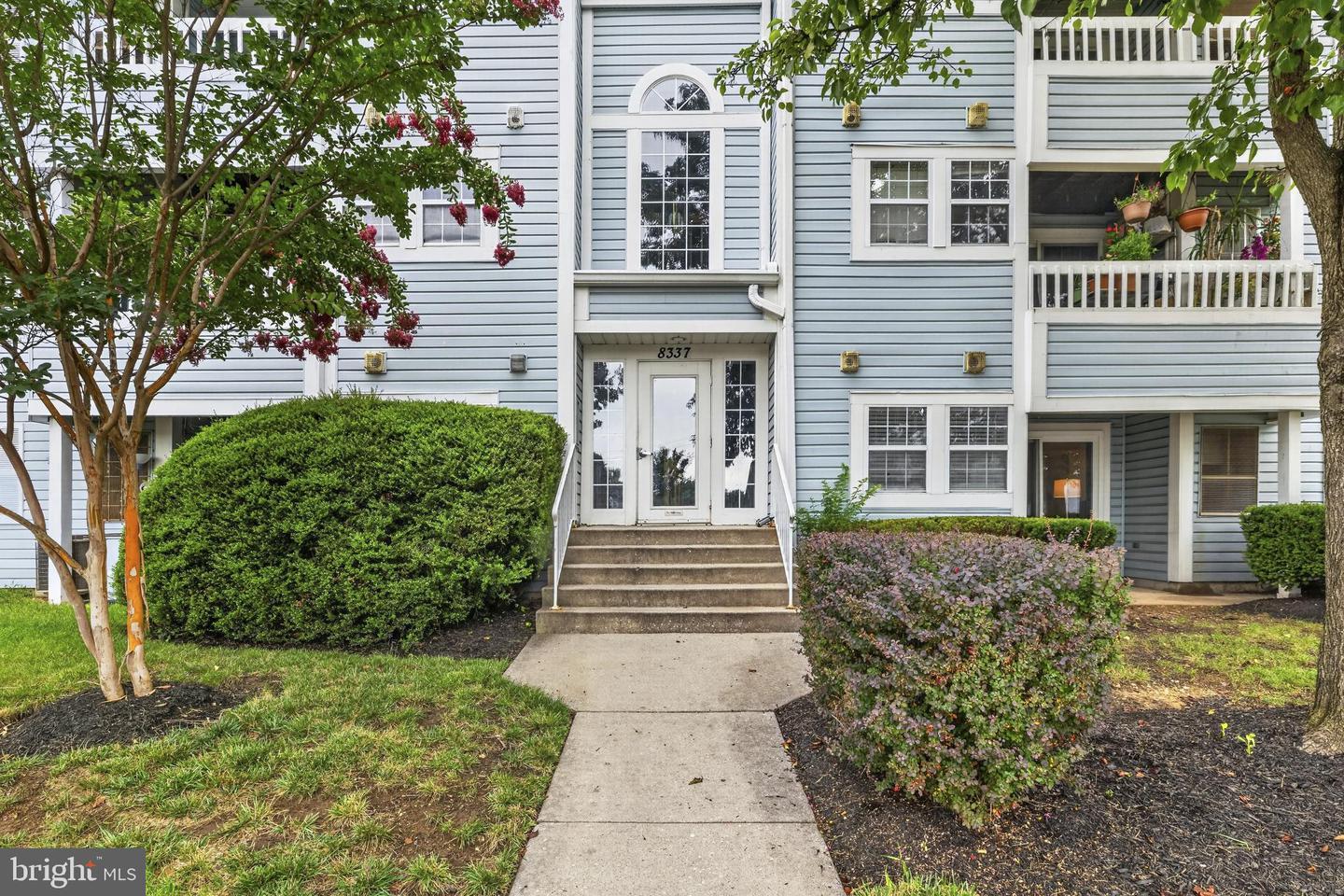 8337 Montgomery Run Rd #D &mdash; Photo 16